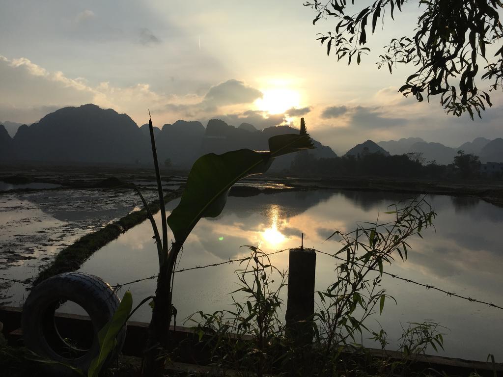 Jungle Boss Travel Lodge Phong Nha Exterior photo